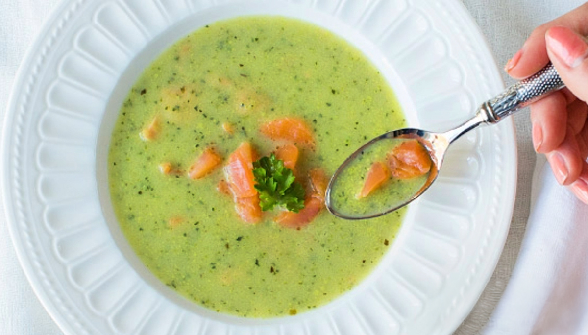 Courgettesoep met zalm