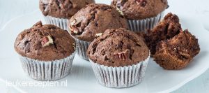 chocolade muffins met pecan - leukerecepten.nl