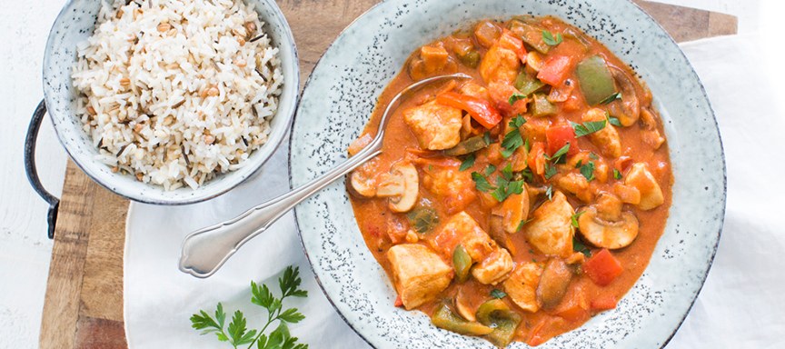 Snelle kip goulash + waar zit veel (verborgen) suiker in?