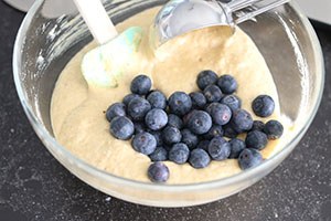 bananenbread muffins met bessen leukerecepten.nl