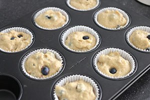 bananenbread muffins met bessen leukerecepten.nl