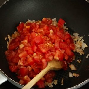 Tomatensaus zelf vers maken stap 1
