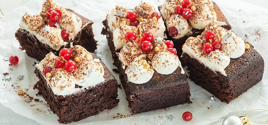 Kerst tiramisu brownies met rode besjes
