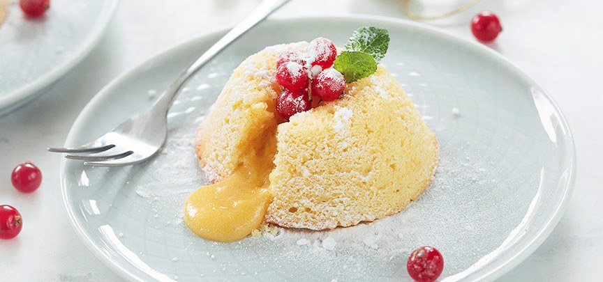 Kerst lavacakejes met witte chocolade vulling