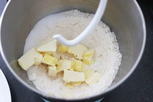 Abrikozen crumble gebak