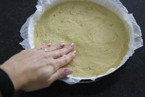 Boterkoek met appel en kaneel