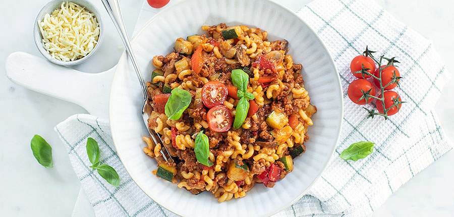 Macaroni met gehakt en groenten