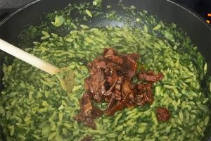 Orzo met spinazie en tomaatjes stap 5