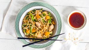 mie met kip recept