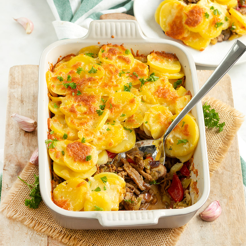 Shoarma ovenschotel met aardappelschijfjes recept