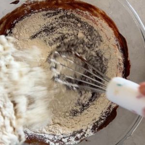 Brookies maken: brownie en cookie in 1 stap 4