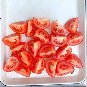 Geroosterde tomatensoep: vers gemaakt in de oven stap 1