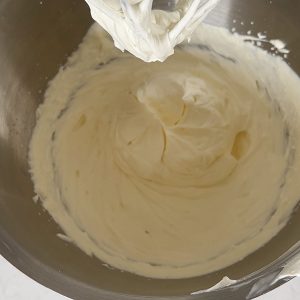 Mascarpone toetje met frambozen stap 1