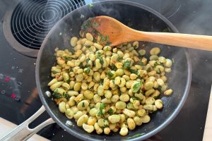 Tuinbonen met knoflook stap 6