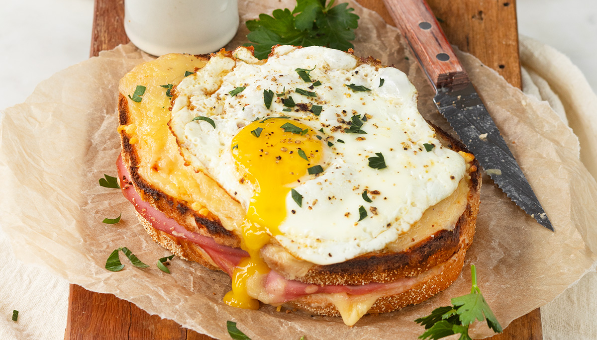 Croque madame met gebakken ei