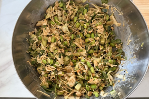 Edamame salade met pindadressing stap 6