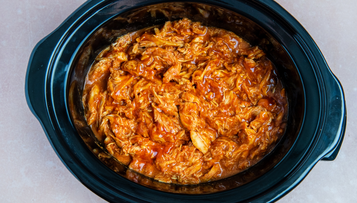 Pulled chicken uit de slowcooker