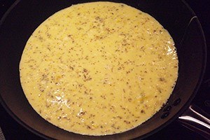 omelet gevuld met salade 01