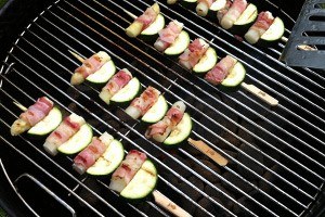 skewers with asparagus and bacon 01