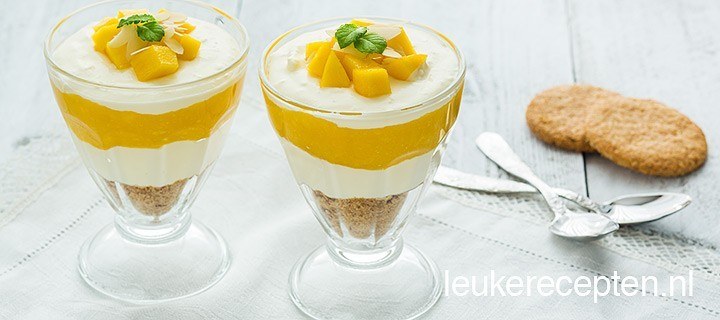 Dessert met mango