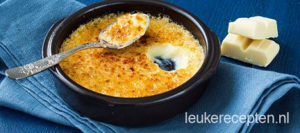 Creme brulee with white chocolate