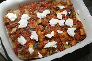 lasagna with spicy minced meat 01