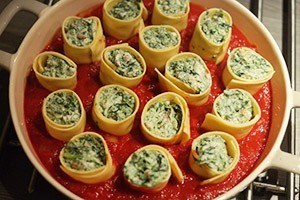 oven dish with pasta rolls 01