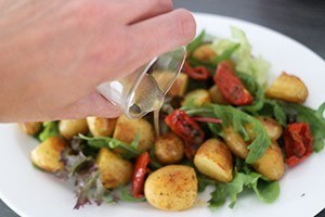 salad with roasted potatoes 01