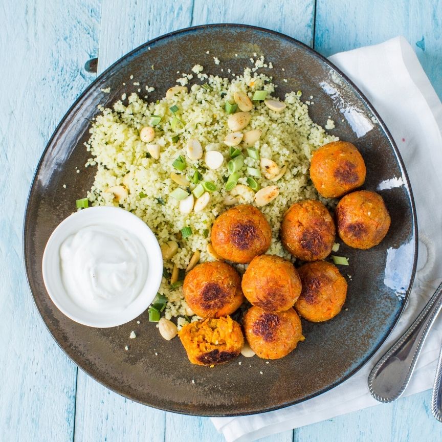Couscous with carrot balls