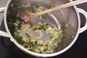 broccoli-mint soup-01.jpg