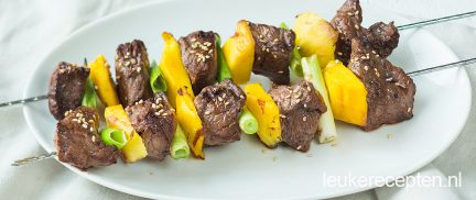 Oosterse biefstuk spies met mango