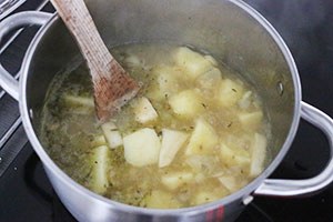 potato_thyme soup_0.jpg