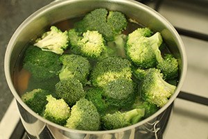 stew-of-sweet-potato-and-broccoli-stap-1.jpg
