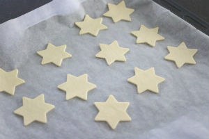 puff-pastry-stars-with-beet-3.jpg