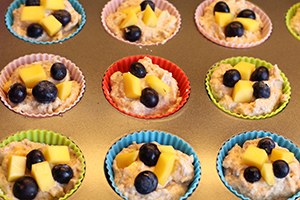 Kwarkbrood-muffins-met-vers-fruit-en-kokos-stap-3.jpg
