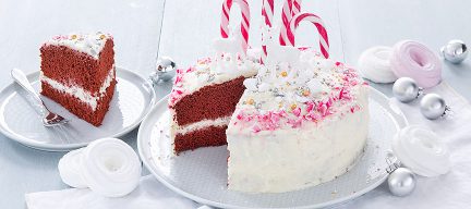 Red velvet taart met candy canes