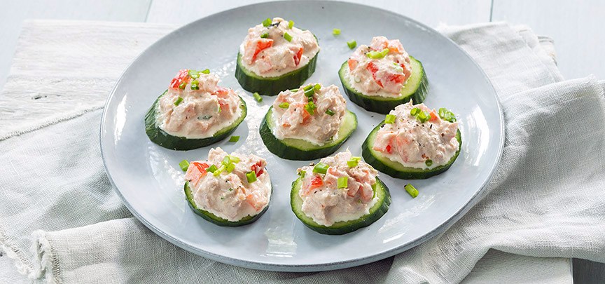 Komkommer hapjes met tonijnsalade