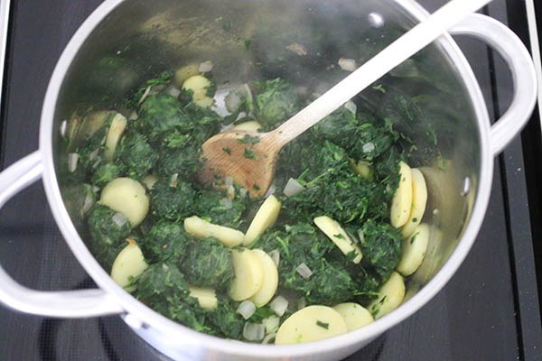spinach soup_02.jpg