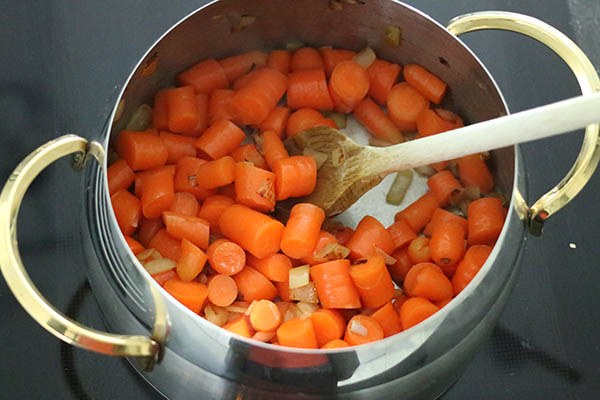 carrot soup_01.jpg