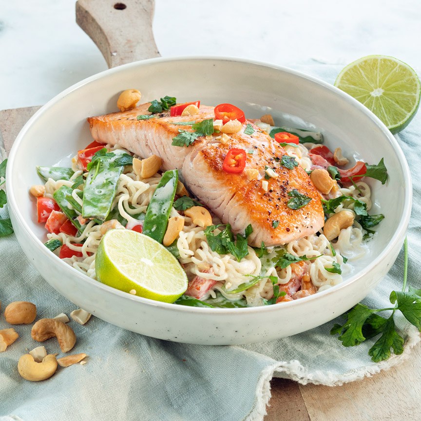 noodles-with-salmon-and-coconut sauce