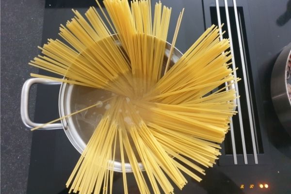 spaghetti-puttanesca-4.jpg