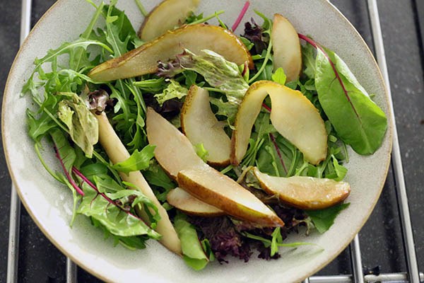 salad-with-pear-03.jpg