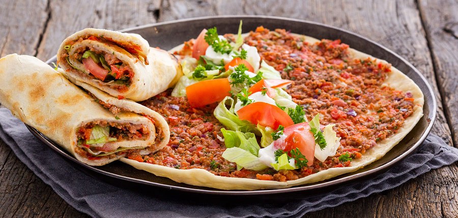 Turkse Pizza - De Lekkerste Lahmacun Maak Je Zelf - Leuke Recepten