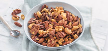 Roasted nuts with Ras el Hanout from the airfryer