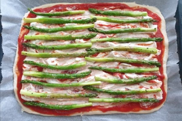 pizza-ricotta-green-asparagus-anchovy-svs-7.jpg