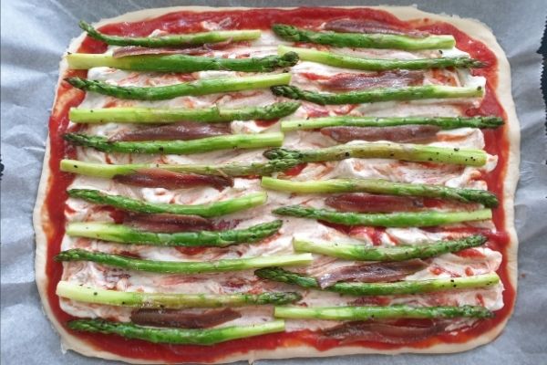 pizza-ricotta-green-asparagus-anchovy-svs-8.jpg