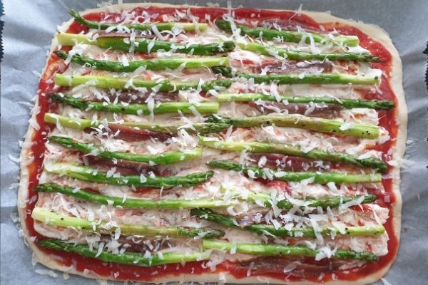 pizza-ricotta-green-asparagus-anchovy-svs-9.jpg